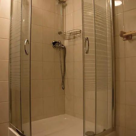 Θέρετρο Pory Roku *